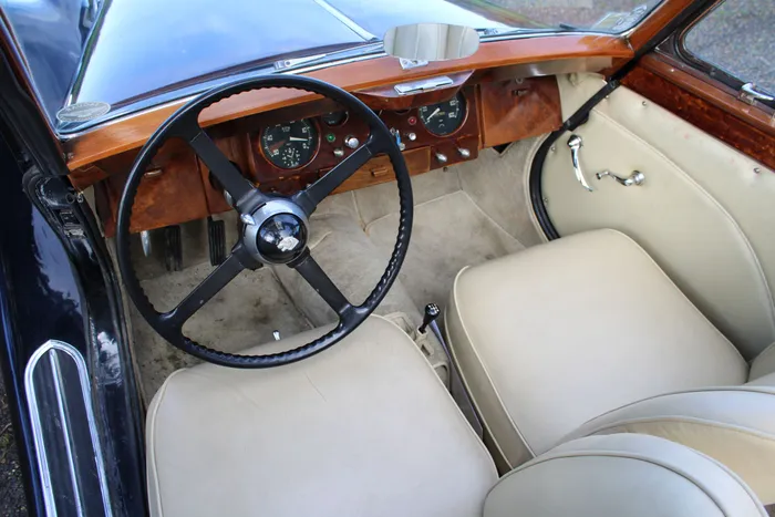Lot 49 - 1951 Jaguar Mk V 3½-Litre Drophead Coupe